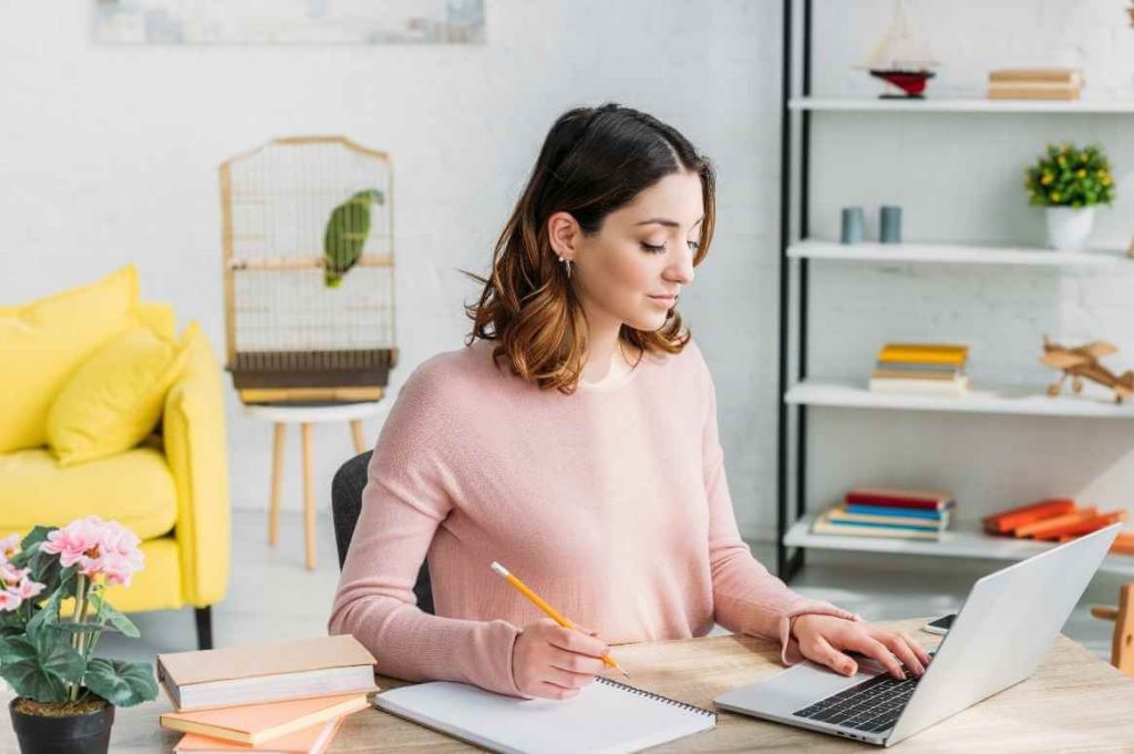 Jasa Proofreading Naskah Buku Investasi Terbaik Penulis